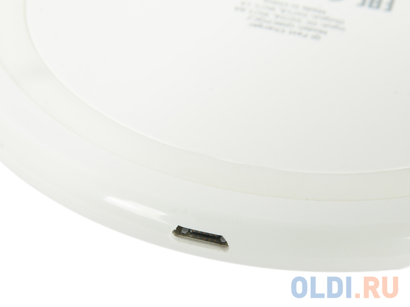 Беспроводное зарядное устройство Deppa Qi Fast Charger, 10W, стандарт Qi, белый фото