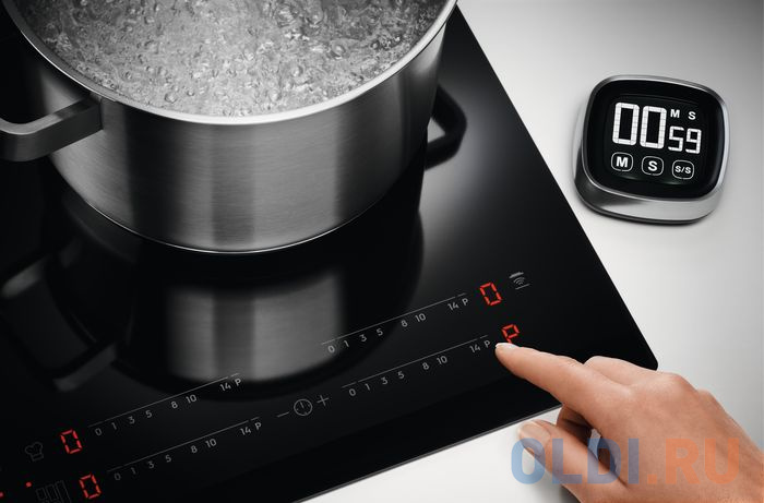 Варочная панель индукционная Electrolux EIS824 черный Варочная панель индукционная Electrolux EIS824 черный фото