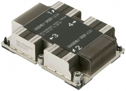   SuperMicro SNK-P0067PS  